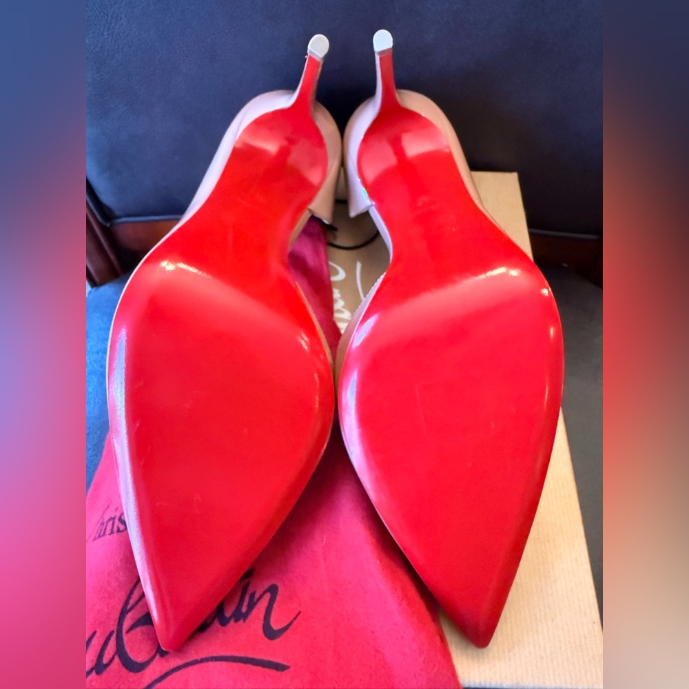 Christian Louboutin Nude Patent Leather Heels - Picture 5 of 7